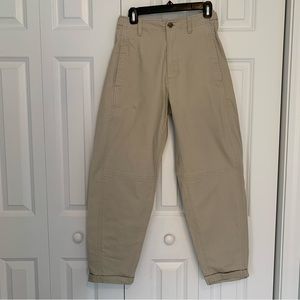 Old Navy women’s cargo pants, size medium